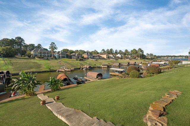 18802 E Cool Breeze Lane, Montgomery, TX 77356