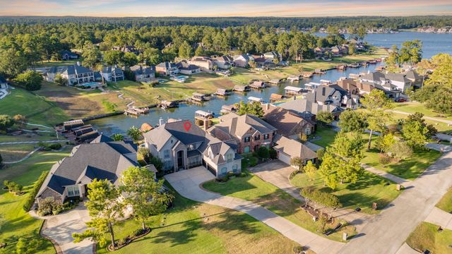 18802 E Cool Breeze Lane, Montgomery, TX 77356