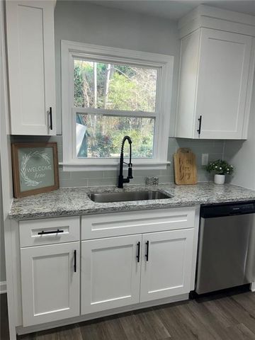 2538 Three Bars Drive, Grayson, GA 30017