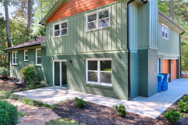 2538 Three Bars Drive, Grayson, GA 30017