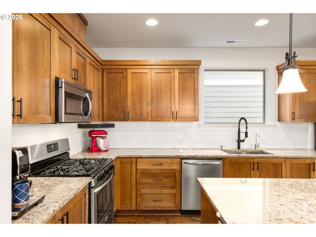 17349 Sw JEAN LOUISE Rd, Sherwood, OR 97140