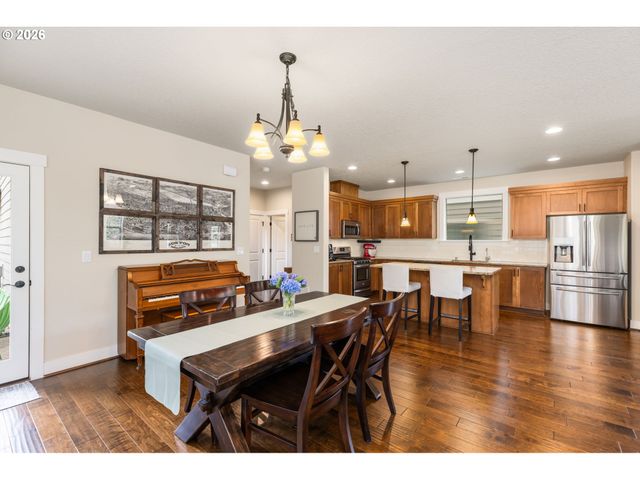 17349 Sw JEAN LOUISE Rd, Sherwood, OR 97140