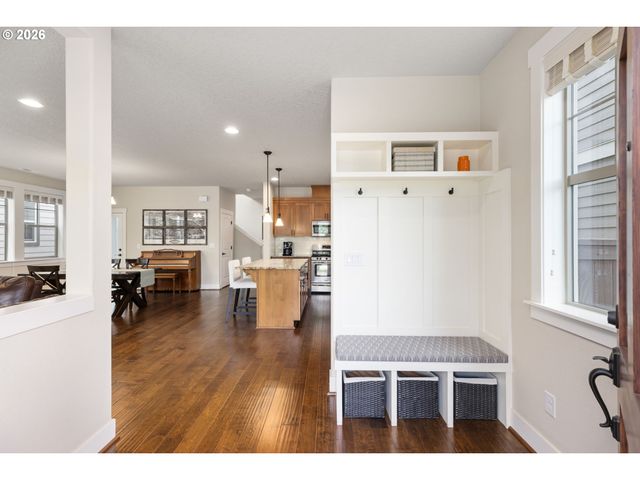17349 Sw JEAN LOUISE Rd, Sherwood, OR 97140