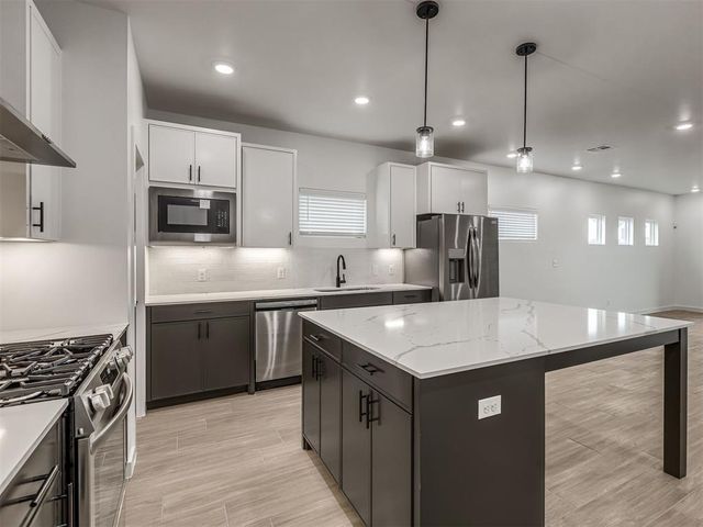 4112 NW 180th Street, Edmond, OK 73012