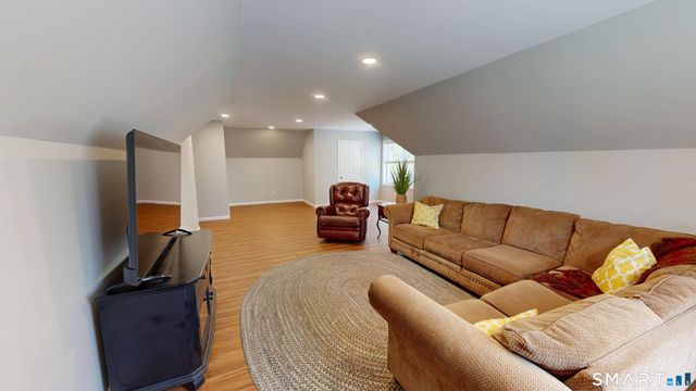 218 Summit Street, Southington, CT 06479