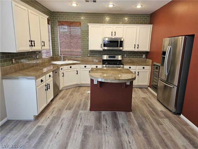 10915 Vista Marbella Avenue, Las Vegas, NV 89144