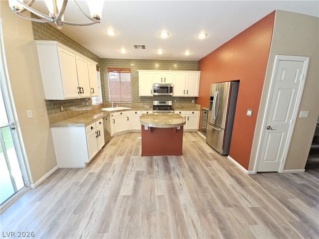 10915 Vista Marbella Avenue, Las Vegas, NV 89144