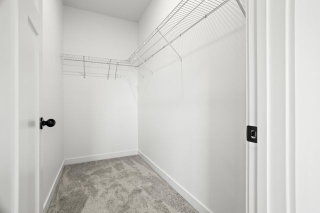 2623 38 Avenue S, Moorhead, MN 56560