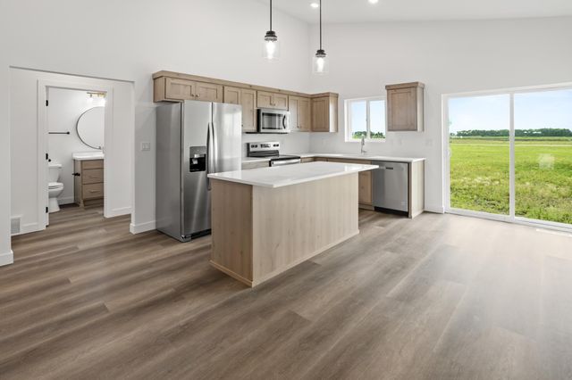 2623 38 Avenue S, Moorhead, MN 56560