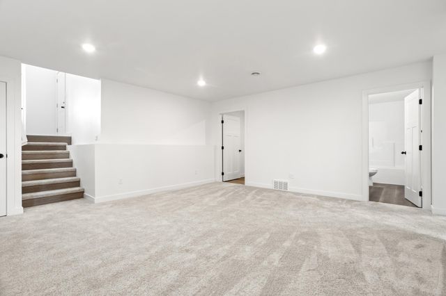 2623 38 Avenue S, Moorhead, MN 56560