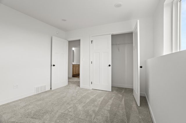 2623 38 Avenue S, Moorhead, MN 56560