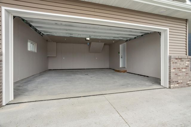 2623 38 Avenue S, Moorhead, MN 56560