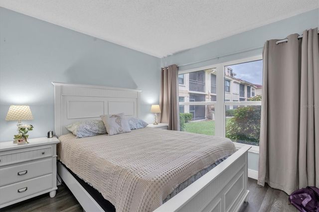 6210 SUN BOULEVARD 101, St Petersburg, FL 33715