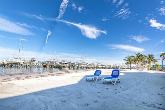 6210 SUN BOULEVARD 101, St Petersburg, FL 33715