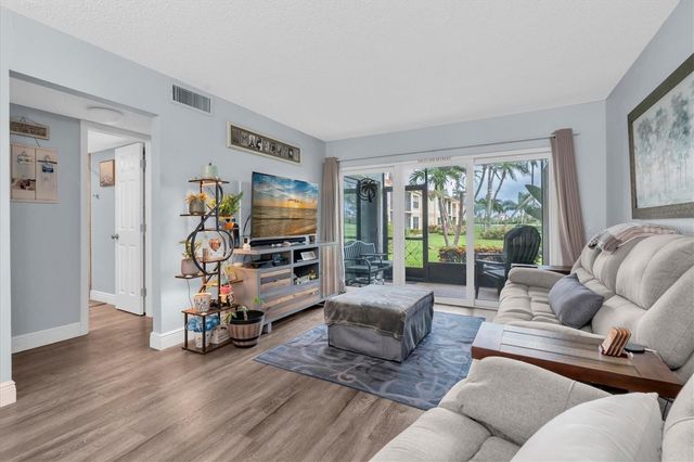 6210 SUN BOULEVARD 101, St Petersburg, FL 33715
