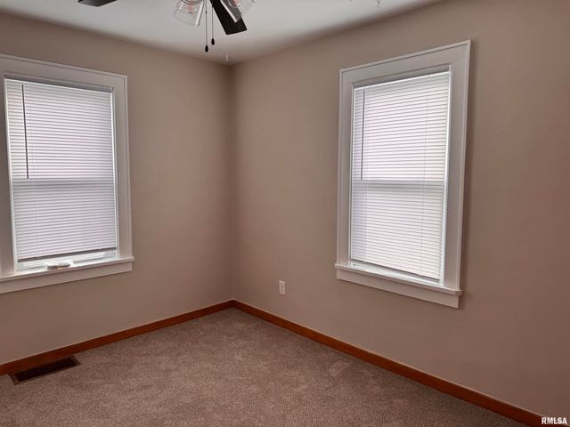 405 N Wood Street, Washington, IL 61571