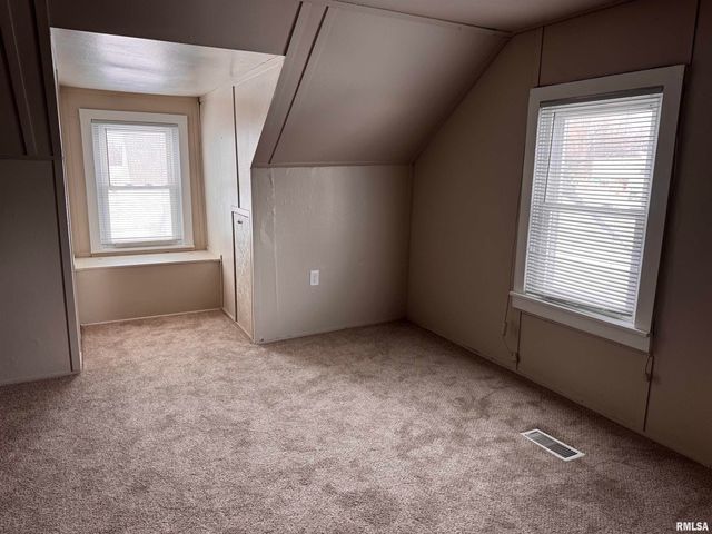 405 N Wood Street, Washington, IL 61571