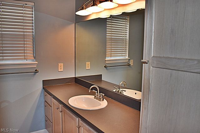7816 Benton Lane, Hudson, OH 44236