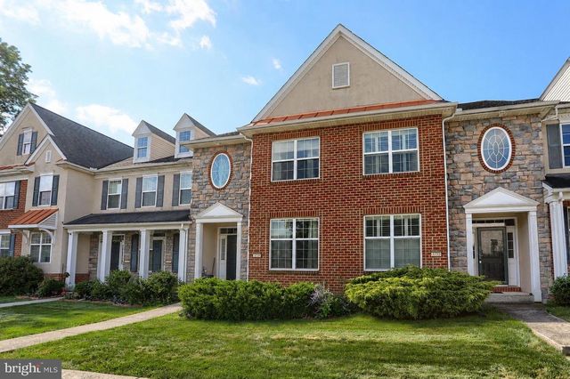 4725 LAUREL VALLEY LN, Enola, PA 17025