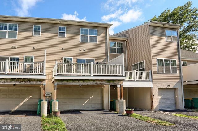 4725 LAUREL VALLEY LN, Enola, PA 17025