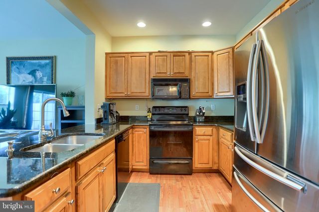 4725 LAUREL VALLEY LN, Enola, PA 17025