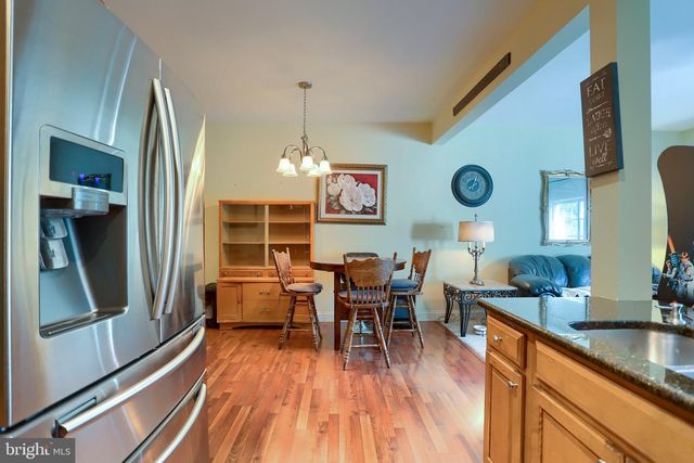 4725 LAUREL VALLEY LN, Enola, PA 17025