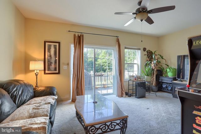 4725 LAUREL VALLEY LN, Enola, PA 17025