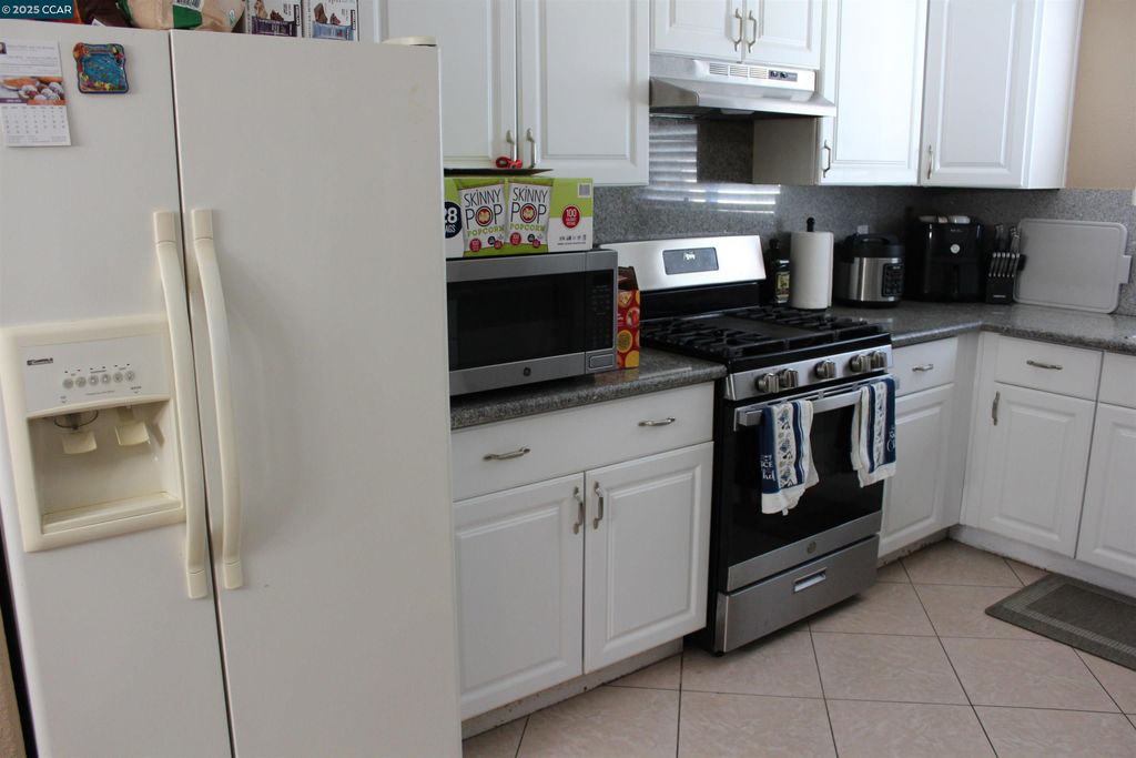 property-img