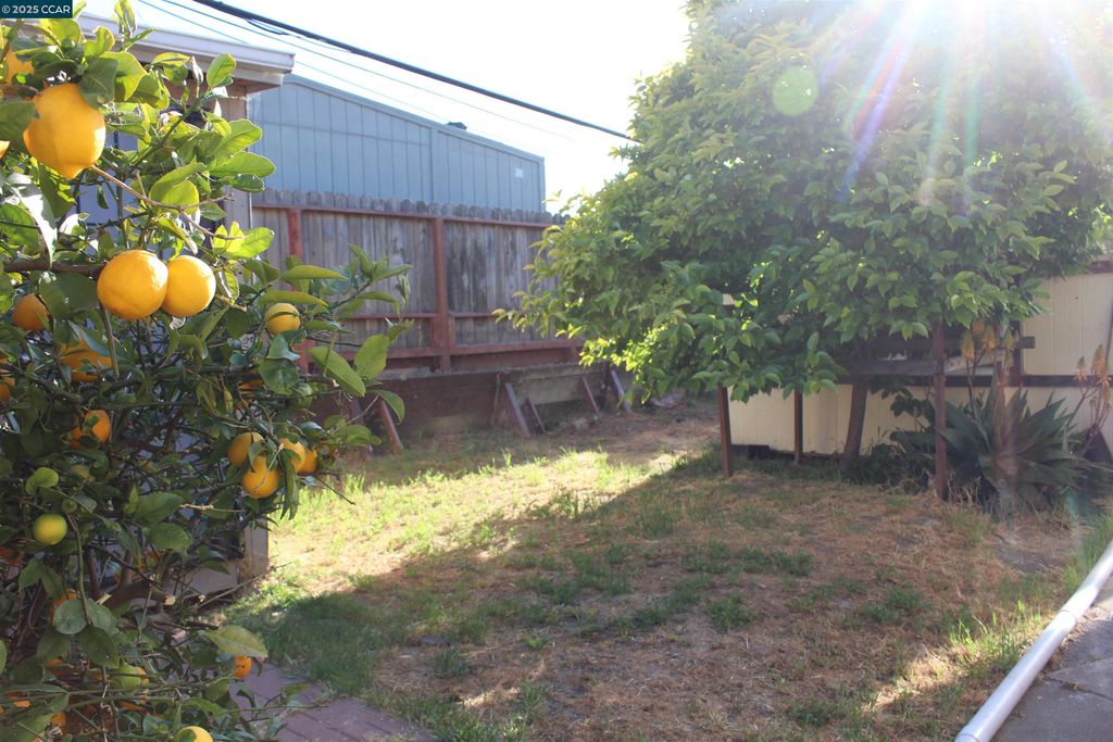 property-img