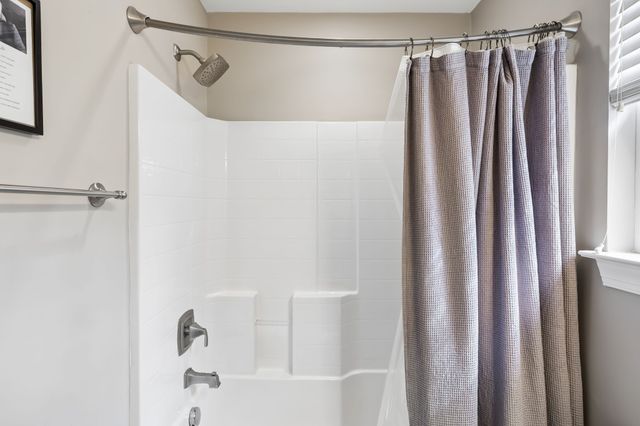 7412 Riverland Dr, Nashville, TN 37221