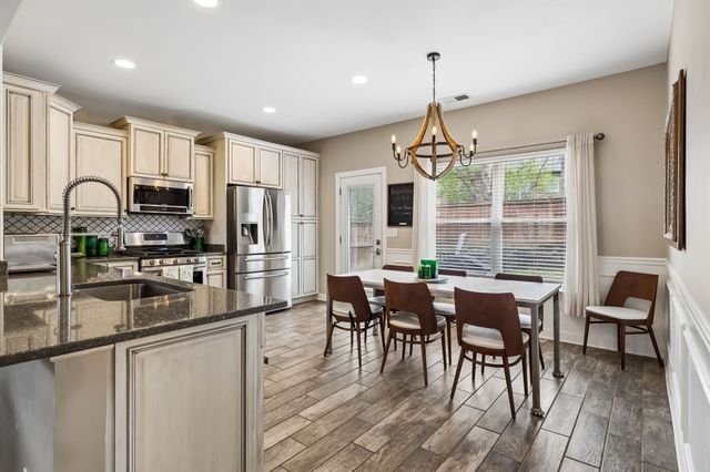 7412 Riverland Dr, Nashville, TN 37221