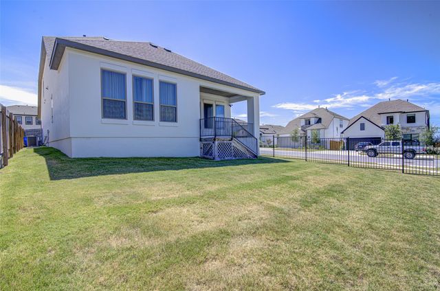 22300 Lago Lookout LN, Lago Vista, TX 78645