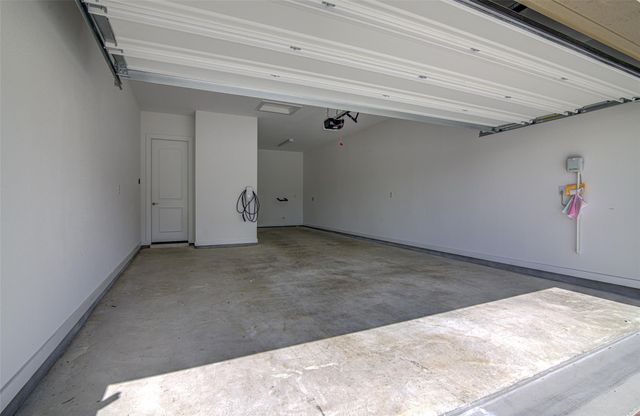 22300 Lago Lookout LN, Lago Vista, TX 78645
