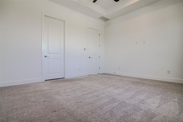 22300 Lago Lookout LN, Lago Vista, TX 78645