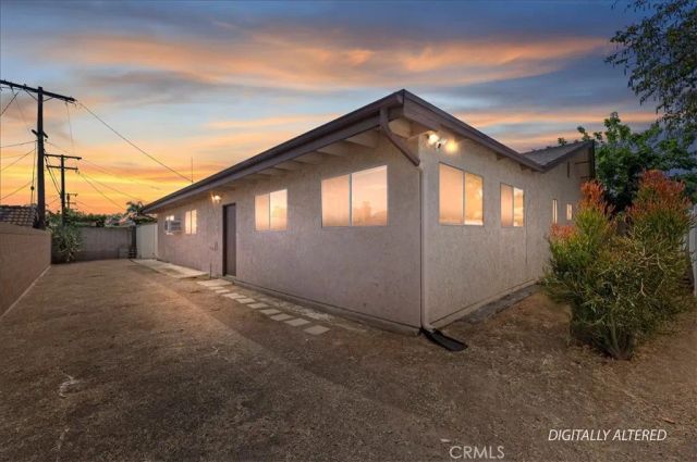 305 E Citron Street, Corona, CA 92879
