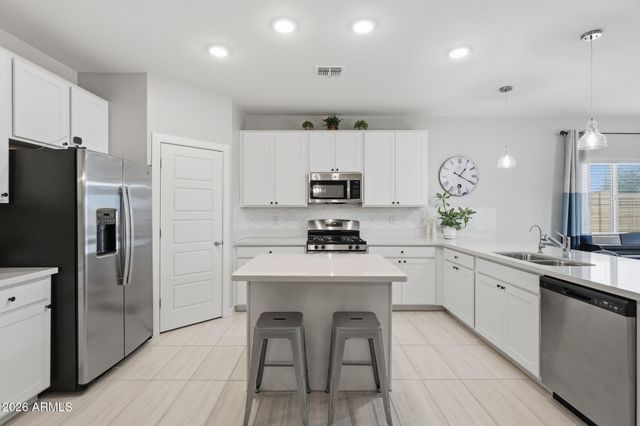 2570 N COOLIDGE Avenue, Casa Grande, AZ 85122