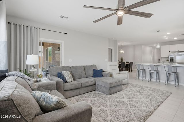 2570 N COOLIDGE Avenue, Casa Grande, AZ 85122