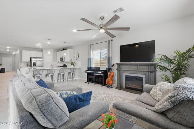 2570 N COOLIDGE Avenue, Casa Grande, AZ 85122