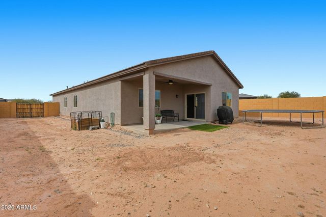 2570 N COOLIDGE Avenue, Casa Grande, AZ 85122