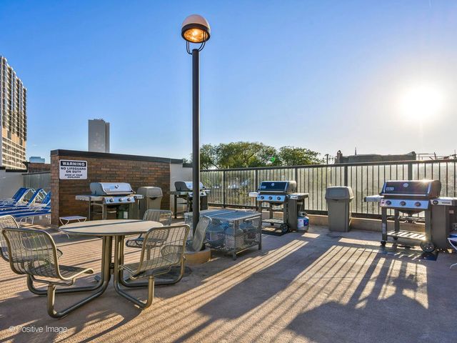 1850 N CLARK Street 2005, Chicago, IL 60614