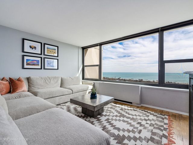 1850 N CLARK Street 2005, Chicago, IL 60614