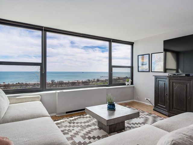 1850 N CLARK Street 2005, Chicago, IL 60614