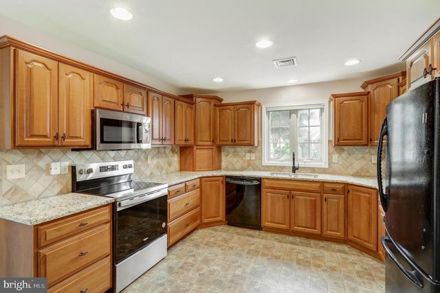749 HEATHER RDG, Manheim, PA 17545