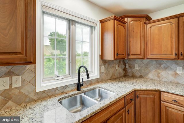 749 HEATHER RDG, Manheim, PA 17545