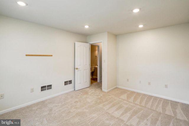 749 HEATHER RDG, Manheim, PA 17545