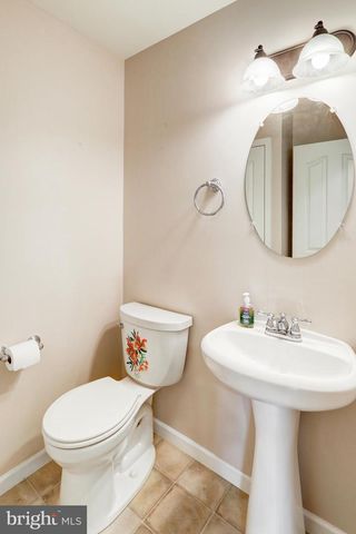 749 HEATHER RDG, Manheim, PA 17545