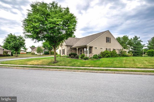 749 HEATHER RDG, Manheim, PA 17545