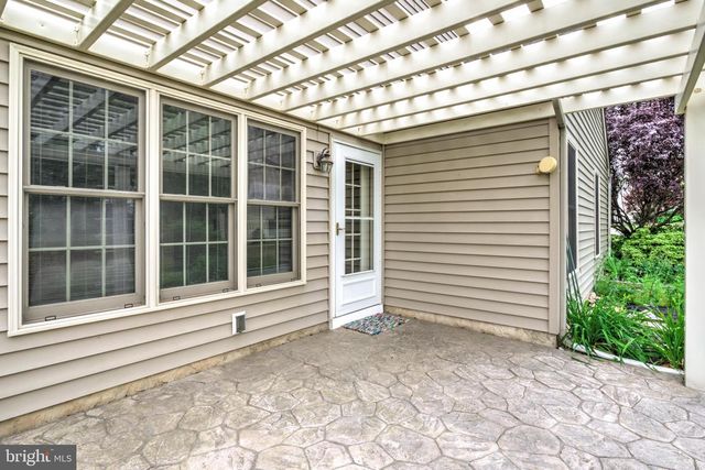 749 HEATHER RDG, Manheim, PA 17545