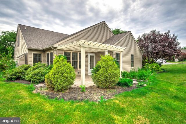 749 HEATHER RDG, Manheim, PA 17545
