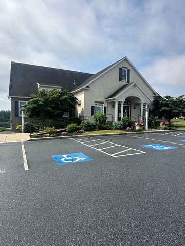 749 HEATHER RDG, Manheim, PA 17545